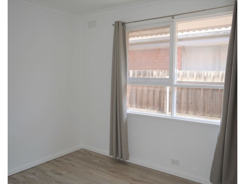 26 Flag Street, Kingsbury VIC 3083