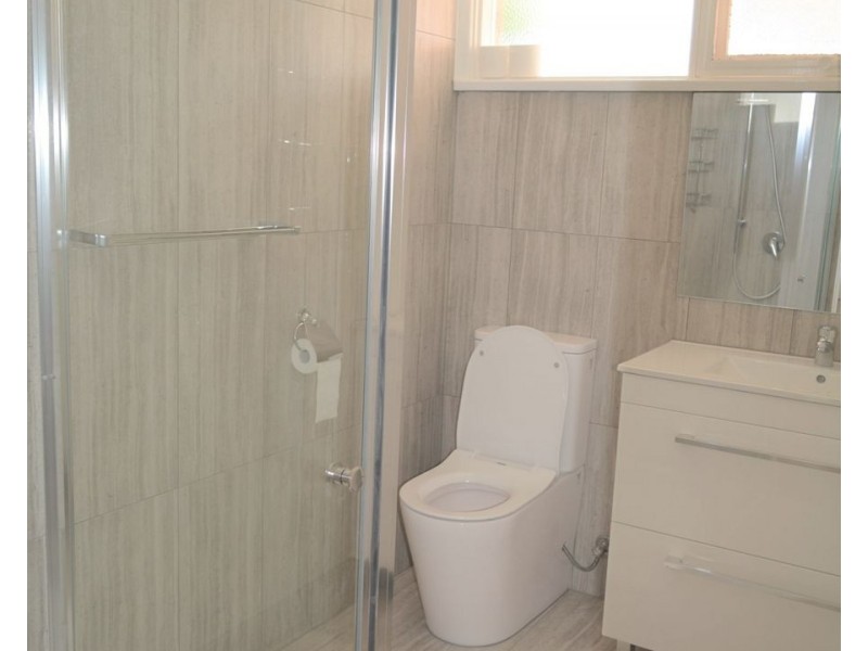 26 Flag Street, Kingsbury VIC 3083