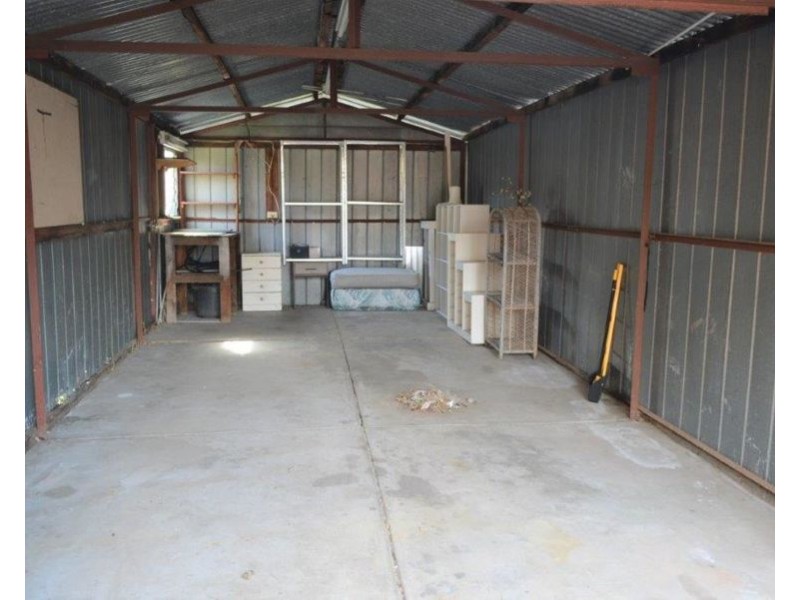 26 Flag Street, Kingsbury VIC 3083