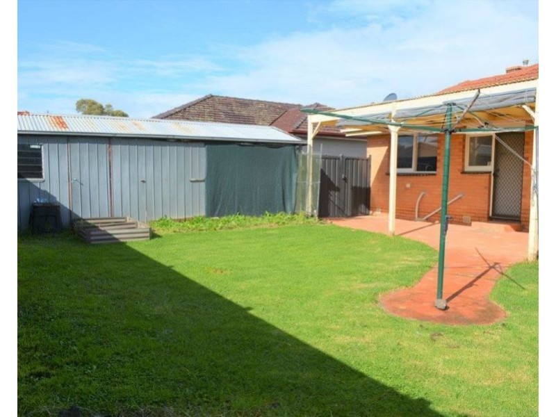 26 Flag Street, Kingsbury VIC 3083