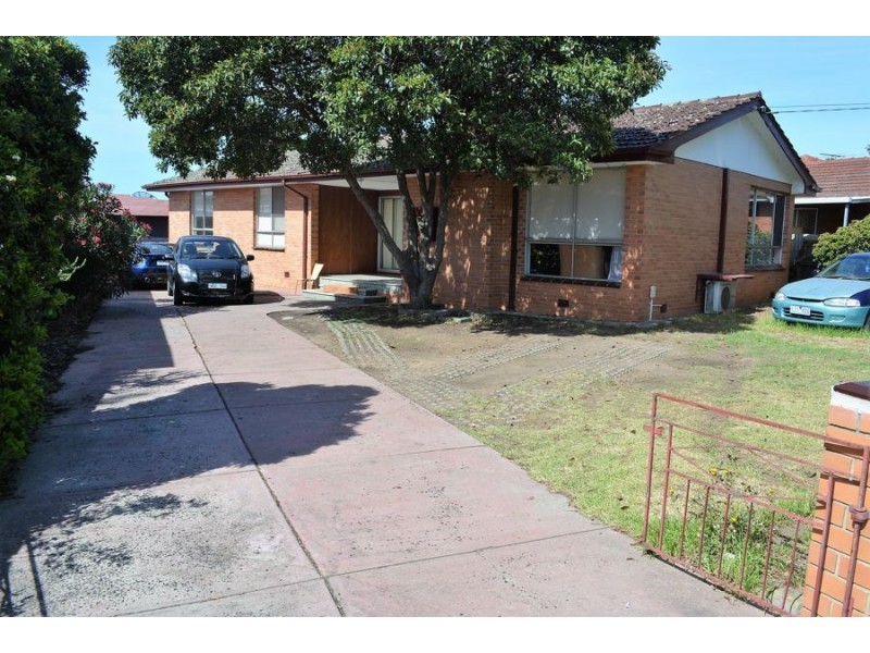 257 Main Road East, St Albans VIC 3021
