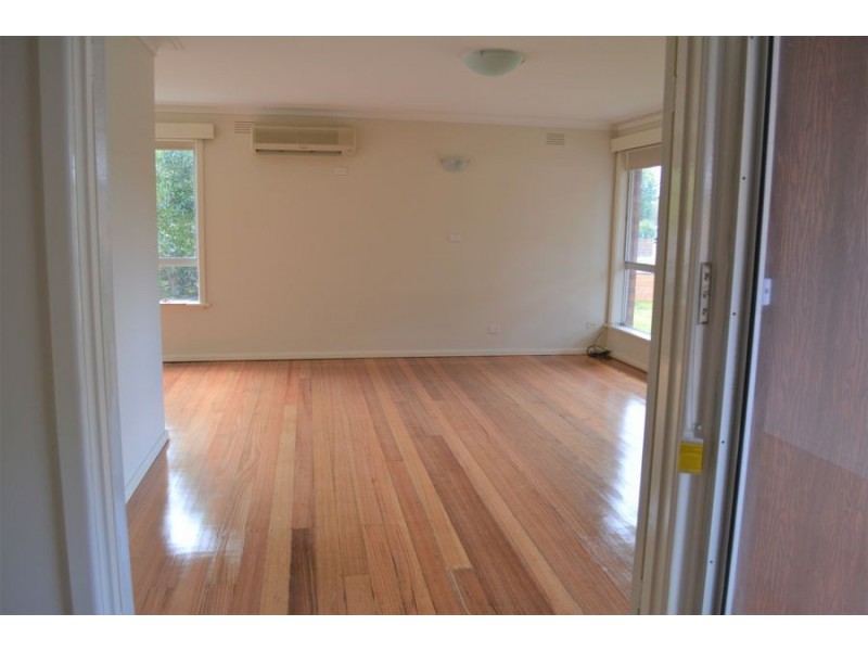 257 Main Road East, St Albans VIC 3021