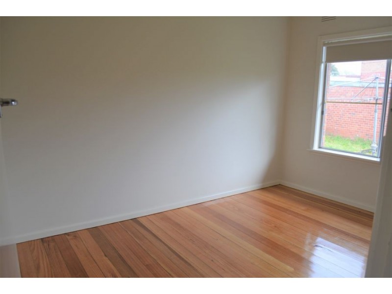257 Main Road East, St Albans VIC 3021