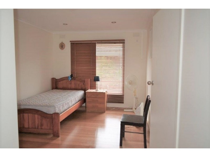 2/6 Bruce Street, Laverton VIC 3028