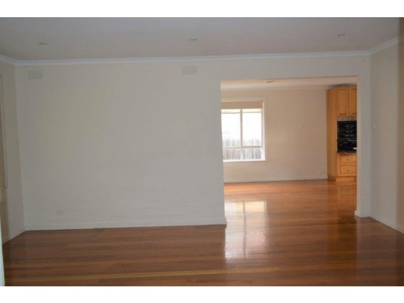 37 Wilson Boulevard, Reservoir VIC 3073