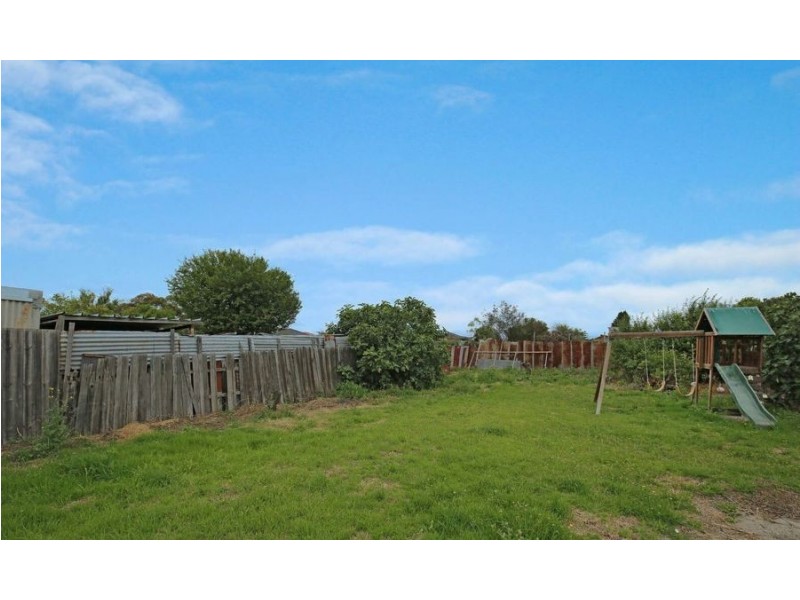 37 Wilson Boulevard, Reservoir VIC 3073