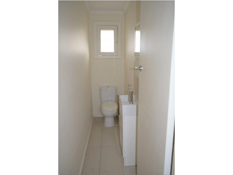 37 Wilson Boulevard, Reservoir VIC 3073