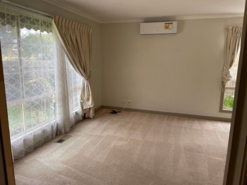 76 East Esplanade, St Albans VIC 3021