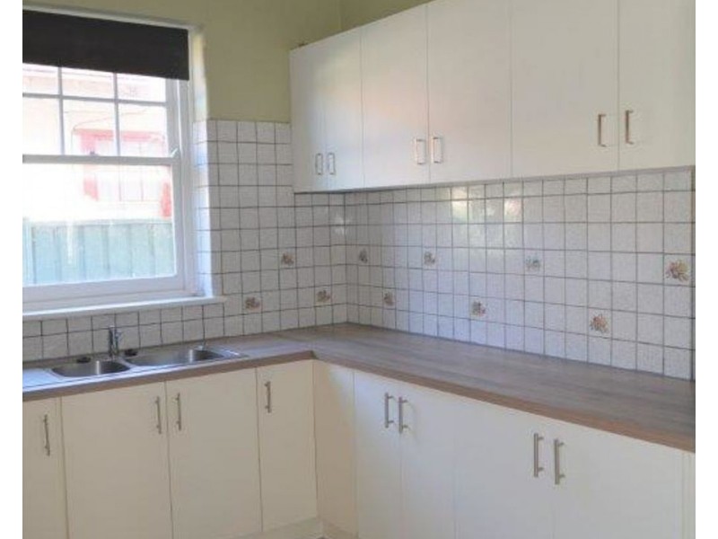 33 Bruce St, Preston VIC 3072