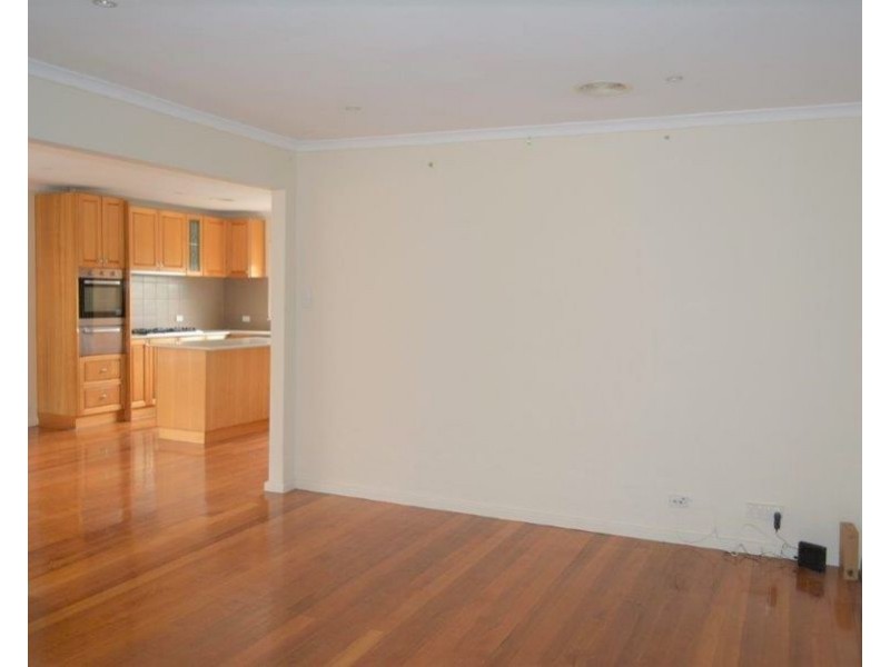 37 Wilson Blvd, Reservoir VIC 3073