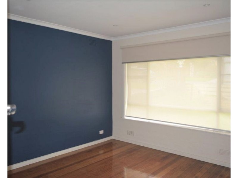 37 Wilson Blvd, Reservoir VIC 3073