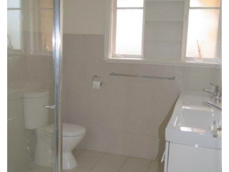 37 Wilson Blvd, Reservoir VIC 3073