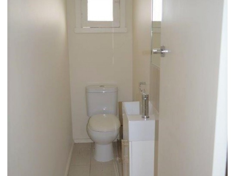 37 Wilson Blvd, Reservoir VIC 3073