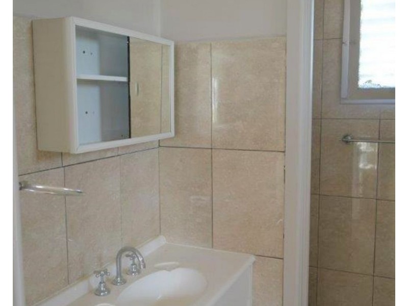 37 Wilson Blvd, Reservoir VIC 3073
