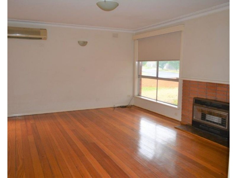 257 Main Road East, St Albans VIC 3021