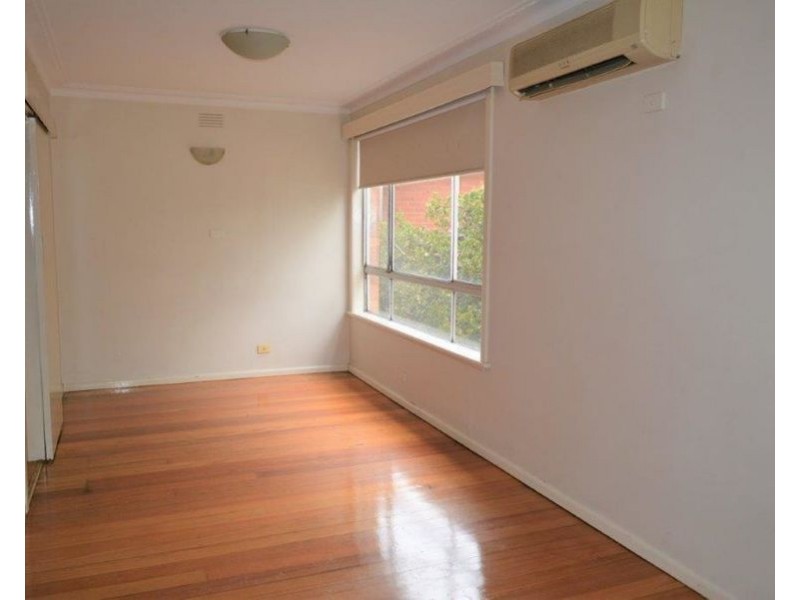257 Main Road East, St Albans VIC 3021