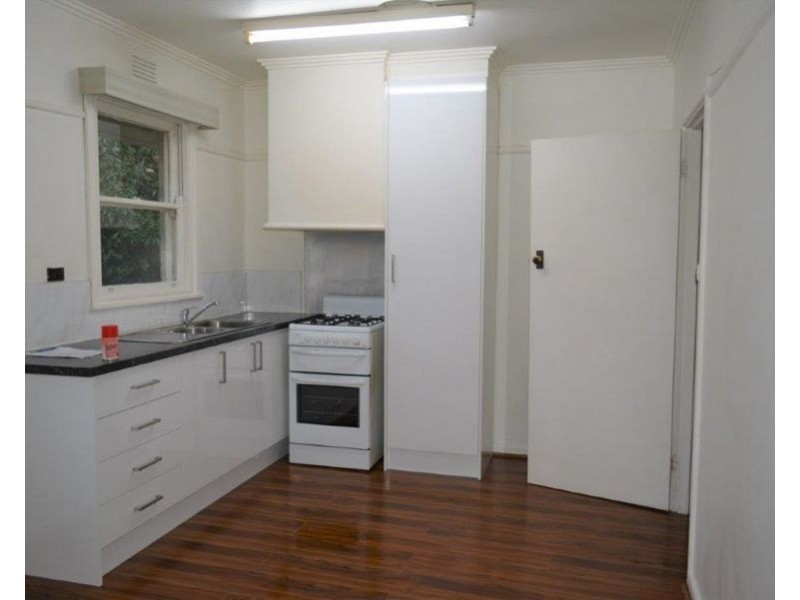 49 Hales Crescent, Jacana VIC 3047