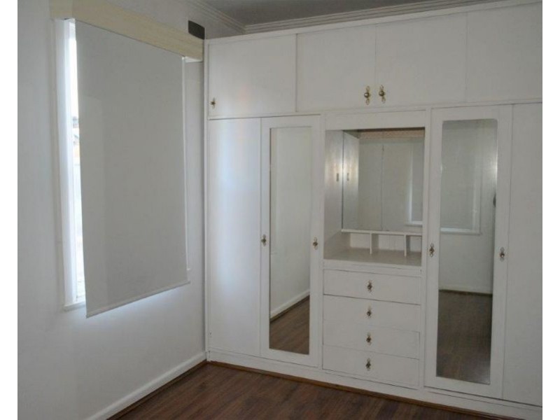 49 Hales Crescent, Jacana VIC 3047