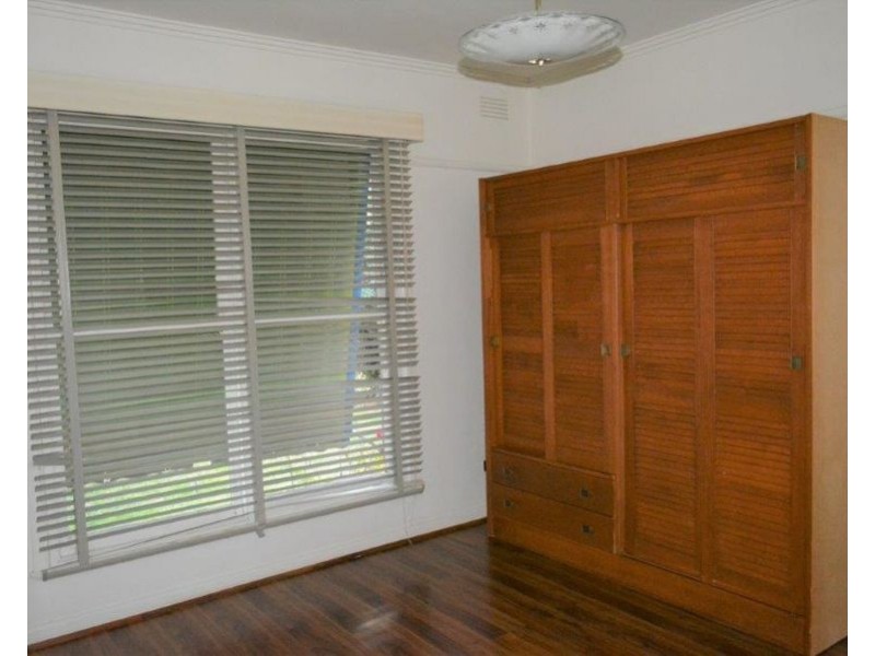 49 Hales Crescent, Jacana VIC 3047