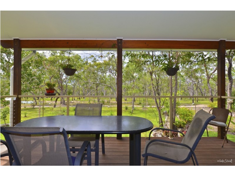 514 Davies Road, Captain Creek QLD 4677