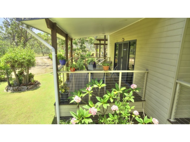 514 Davies Road, Captain Creek QLD 4677