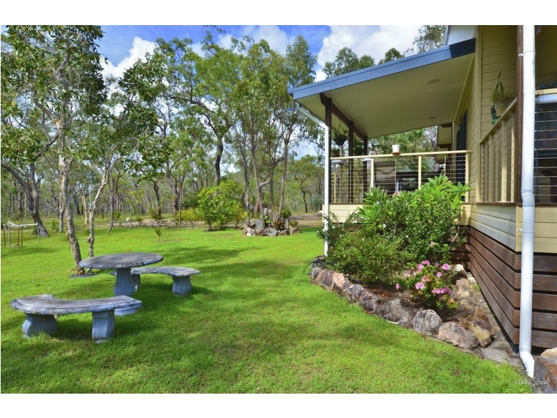 514 Davies Road, Captain Creek QLD 4677