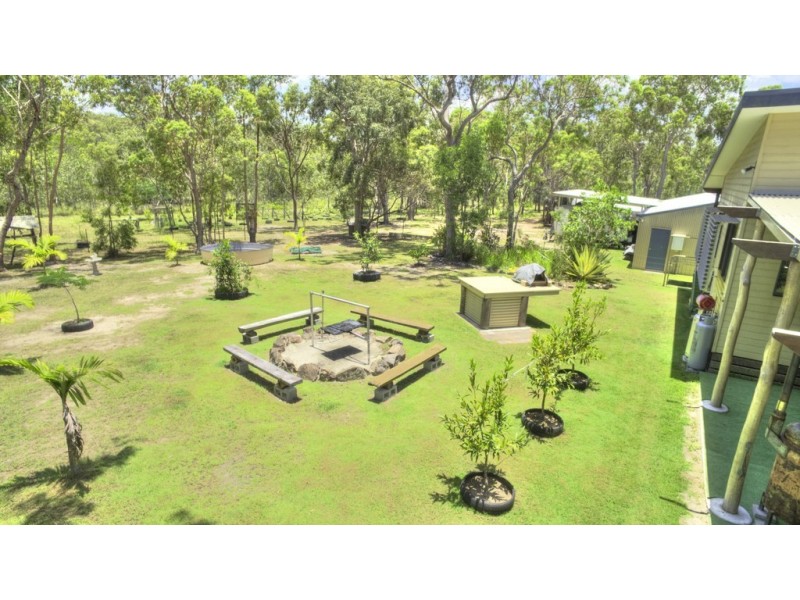514 Davies Road, Captain Creek QLD 4677