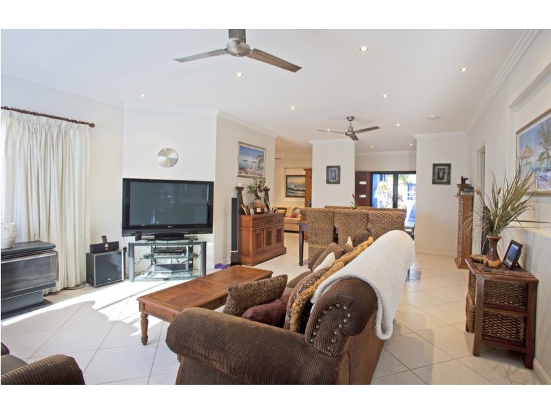 9 North Break Drive, Agnes Water QLD 4677