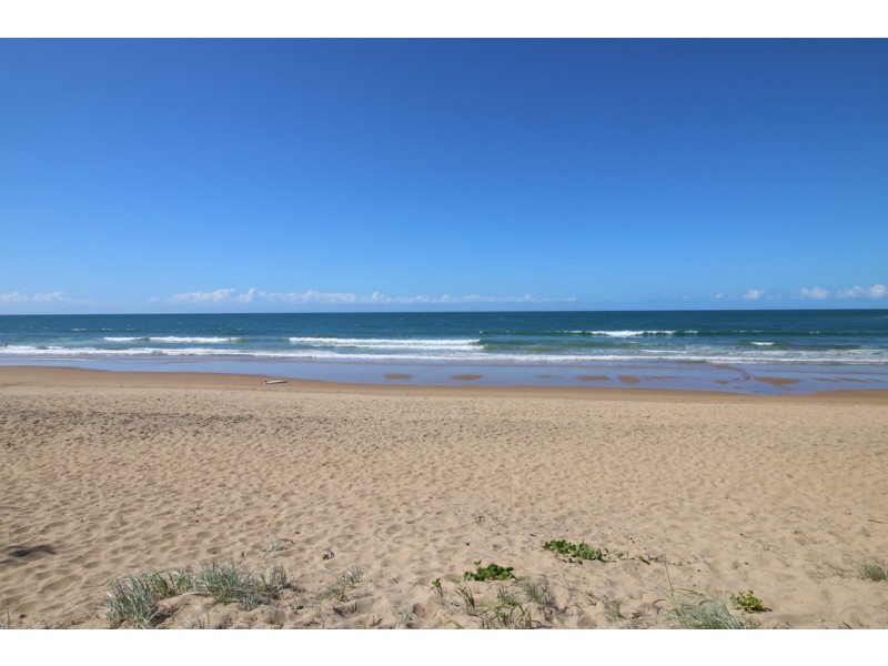 8 Beach Houses Estate Road, Agnes Water QLD 4677