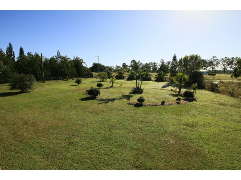 25 Koorawatha Drive, Bororen QLD 4678