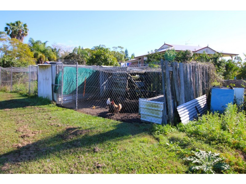 25 Koorawatha Drive, Bororen QLD 4678