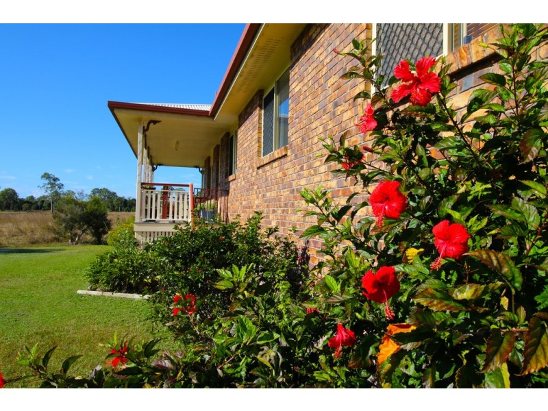 25 Koorawatha Drive, Bororen QLD 4678