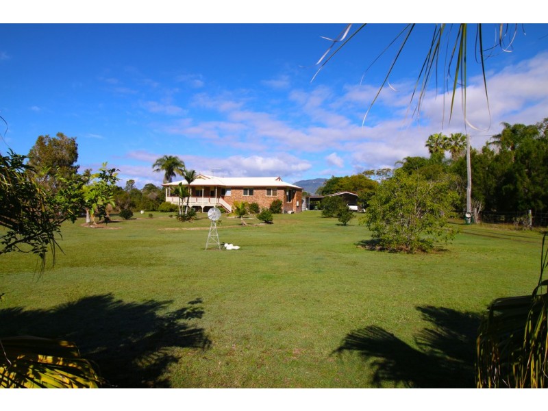 25 Koorawatha Drive, Bororen QLD 4678