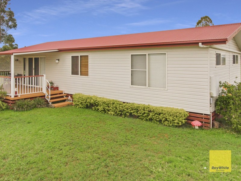 62 Koorawatha Drive, Bororen QLD 4678