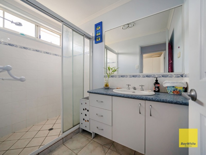 62 Koorawatha Drive, Bororen QLD 4678