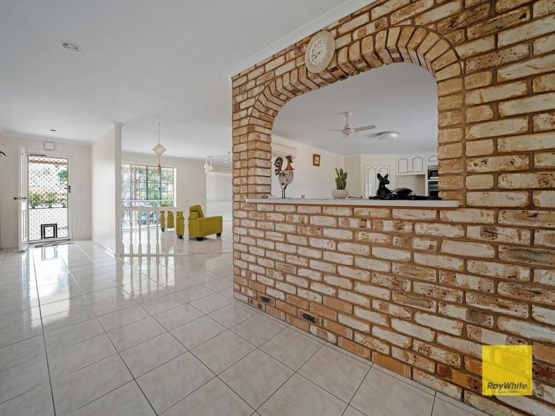 47 Koorawatha Drive, Bororen QLD 4678