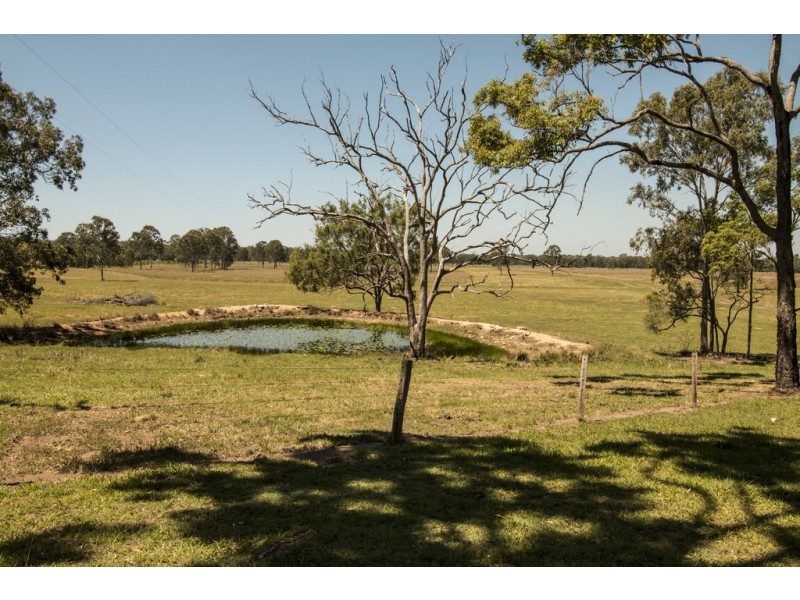240 Ballantyne Road, Captain Creek QLD 4677