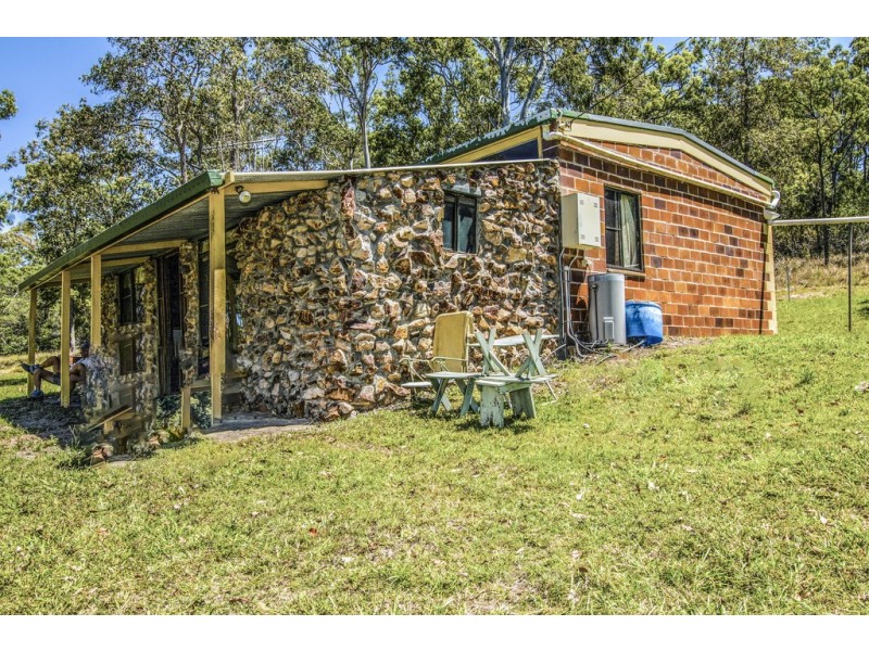 240 Ballantyne Road, Captain Creek QLD 4677