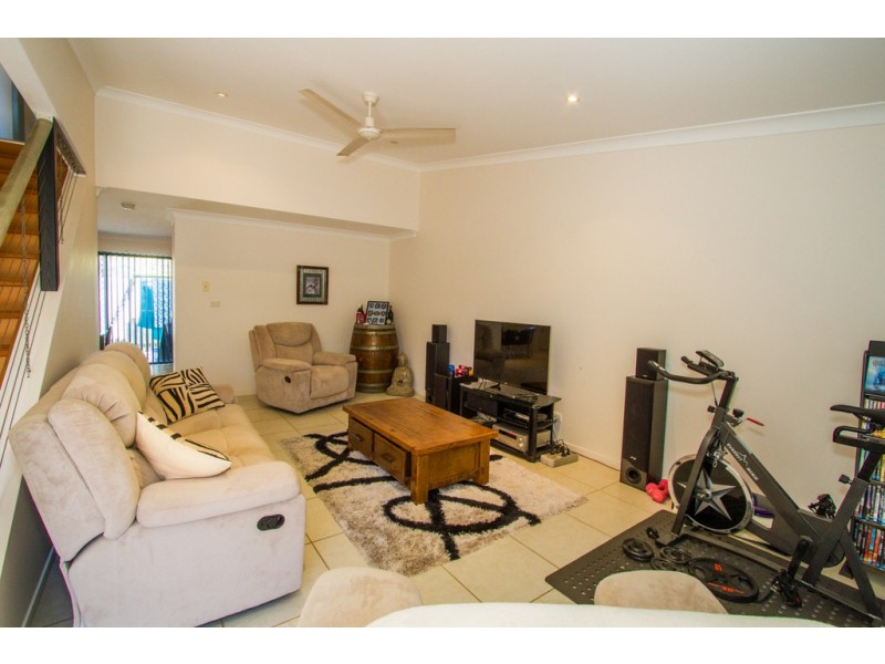 2 /24 Discovery Drive, Agnes Water QLD 4677