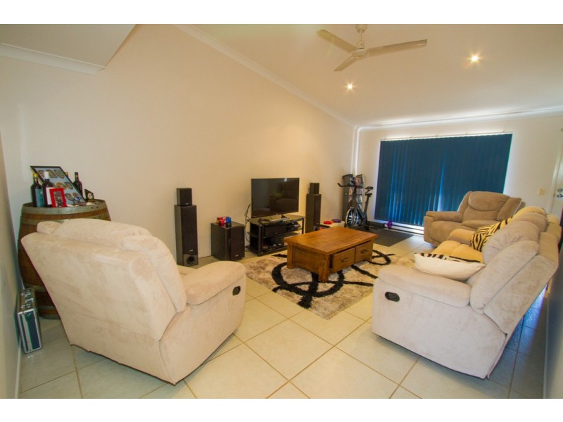 2 /24 Discovery Drive, Agnes Water QLD 4677