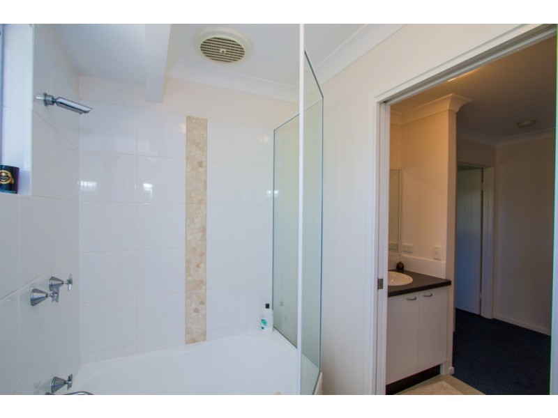 2 /24 Discovery Drive, Agnes Water QLD 4677