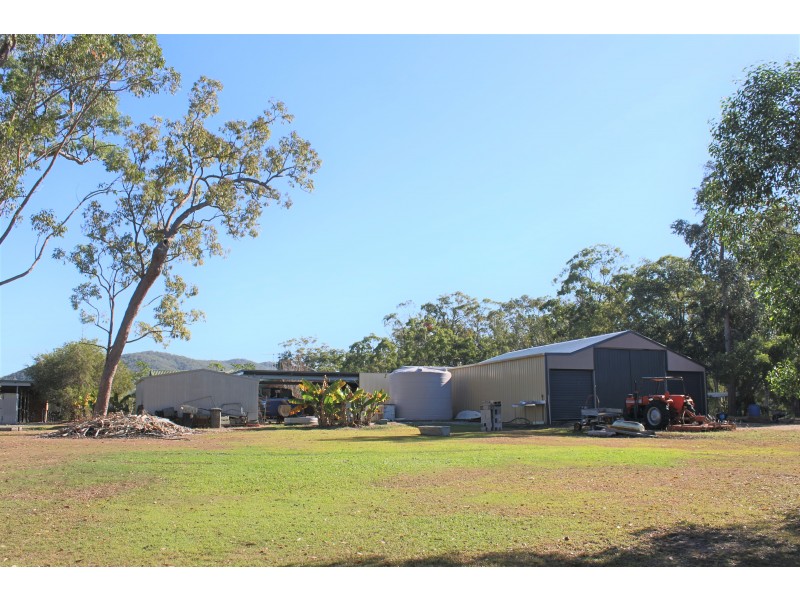 252 Murphy Road, Captain Creek QLD 4677