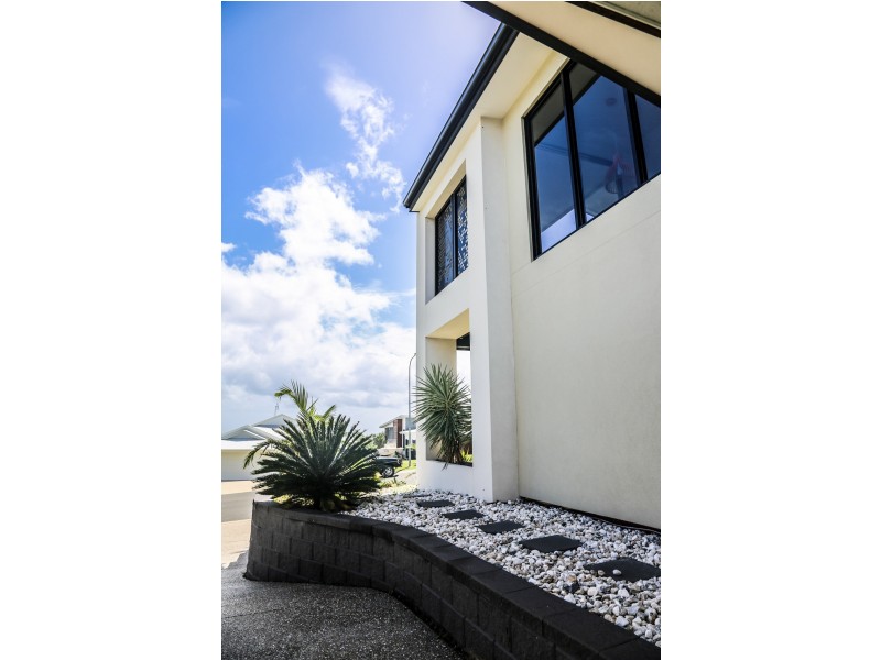 83 Seaspray Drive, Agnes Water QLD 4677