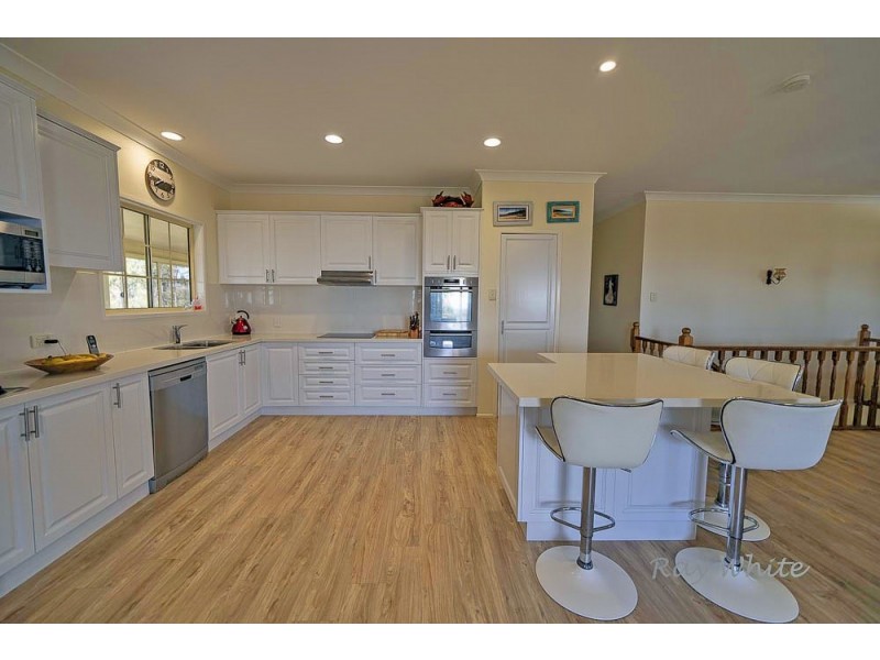 25 Seaspray Drive, Agnes Water QLD 4677