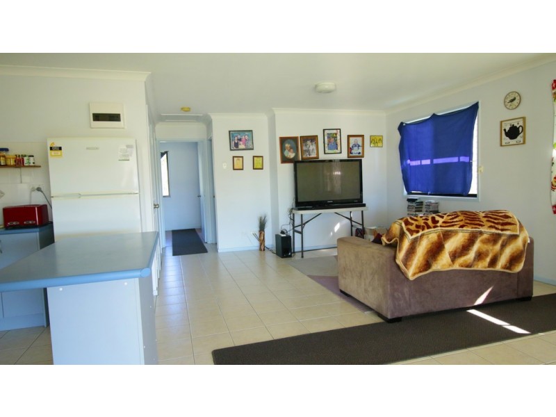 1875 Fingerboard Road, Mount Tom QLD 4677