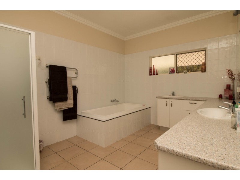 20 Bousgas Drive, Agnes Water QLD 4677