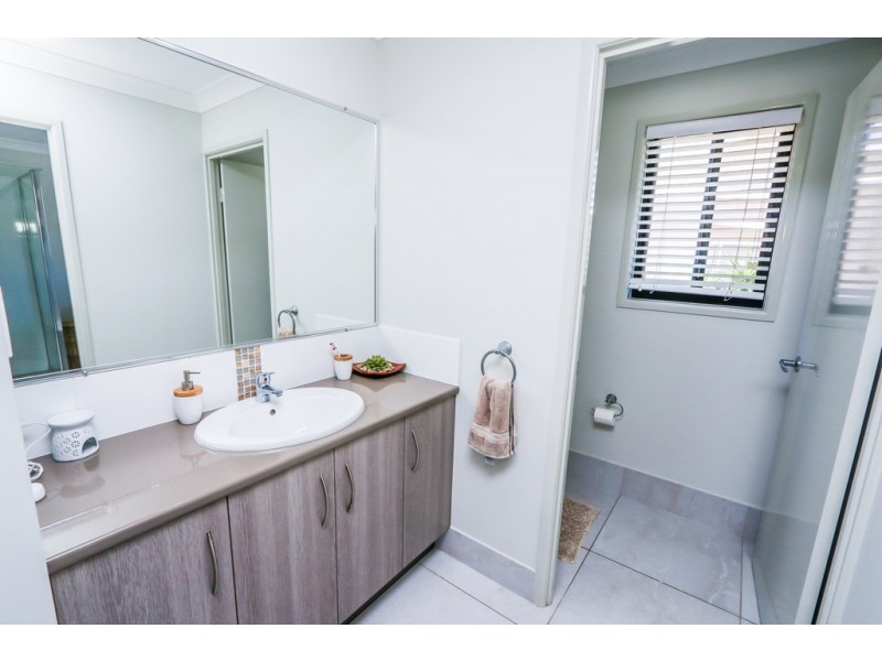 10 Atlantis Blv, Agnes Water QLD 4677