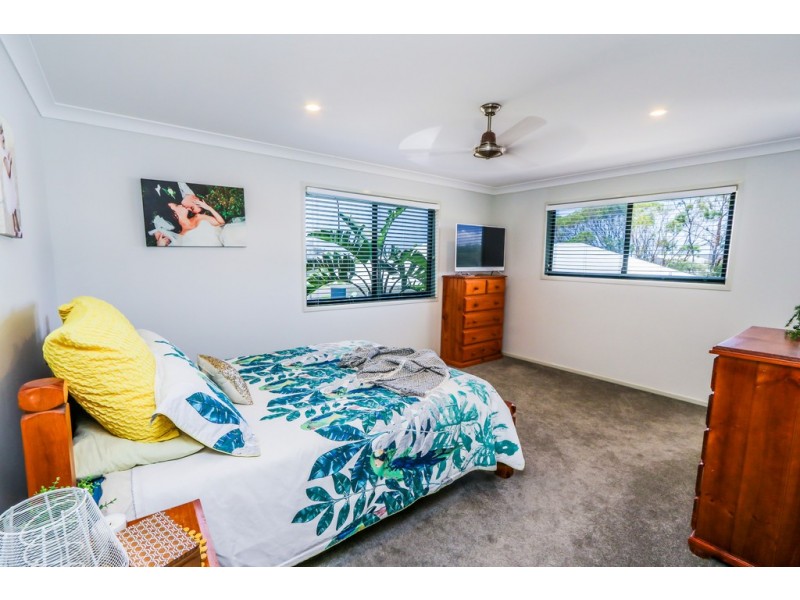 10 Atlantis Blv, Agnes Water QLD 4677