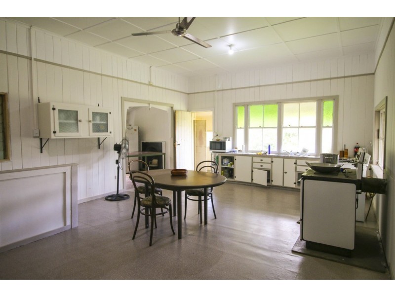 Bororen QLD 4678