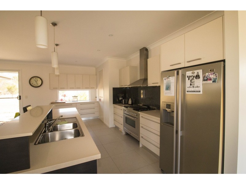 40 Bouch Court, Agnes Water QLD 4677